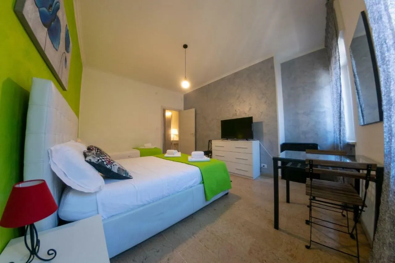 Marconi Rooms And Apartments Verona Itálie