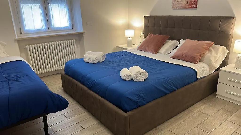** Konukevi Marconi Rooms And Apartments Verona İtalya